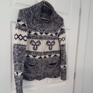 TNA Classic Lambswool Gray and Cream Patterned Women's Cardigan Size Small